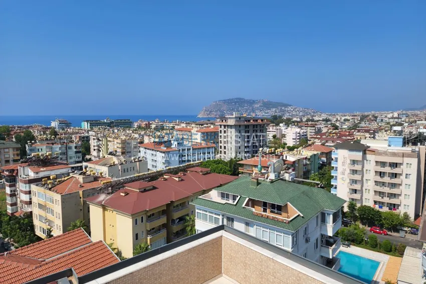 Приобрести Огромный пятикомнатный пентхаус с мебелью и видом на море – район Оба 53