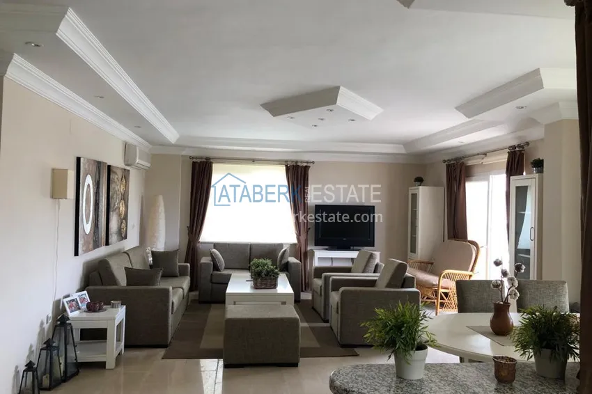 Приобрести Двухэтажный пентхаус в центре Авсаллара с мебелью и видом на море 2