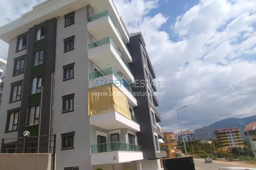 Двухэтажный пентхаус с открытым видом на горы в районе Оба 2