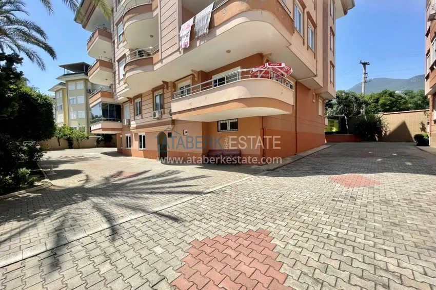 Квартира в центре Алании с отдельной кухней в жилом комплексе с бассейном 2 