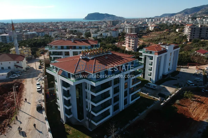 Квартира в Оба с отдельной кухней и видом на горы в комфортабельном комплексе 2 