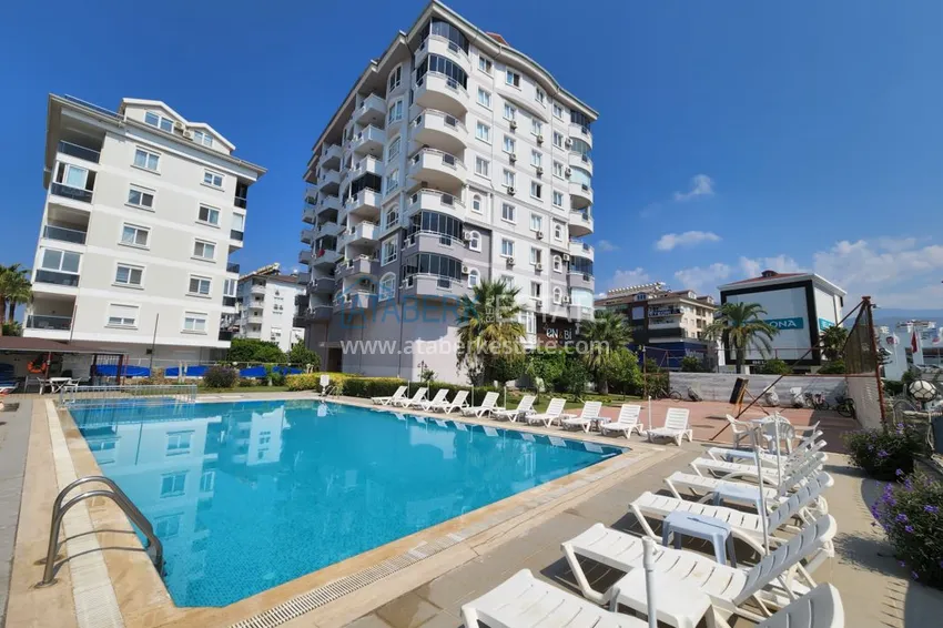 Огромный пятикомнатный пентхаус с мебелью и видом на море – район Оба 1