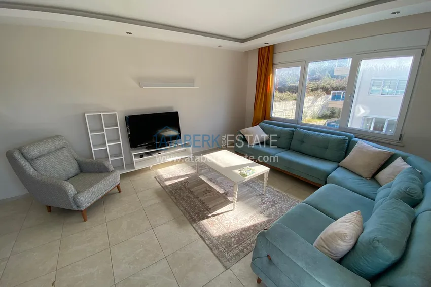 Приобрести Меблированная трехкомнатная квартира в современном комплексе Авсаллар, Алания 3 