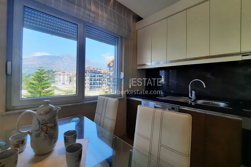 Приобрести Квартира с мебелью в уютном комплексе на 1 береговой линии в Кестеле 5 