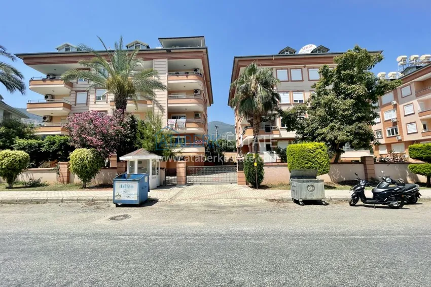 Квартира с мебелью и видом на горы в центре Алании 5