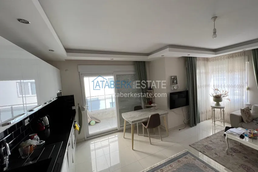 Приобрести Квартира с мебелью и застекленным балконом - вторая линия от моря в Кестеле 6 