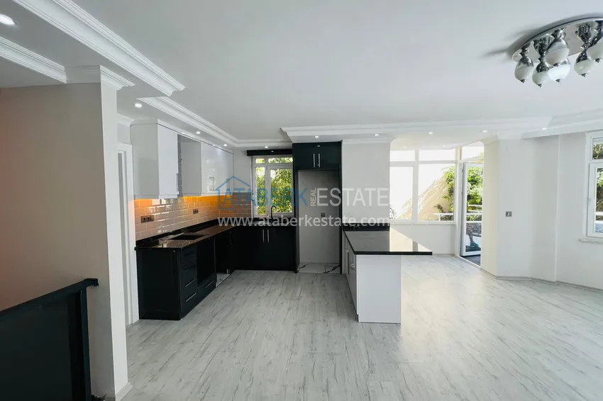 Дуплекс с выходом в сад после капитального ремонта в районе Оба рядом с морем 1 