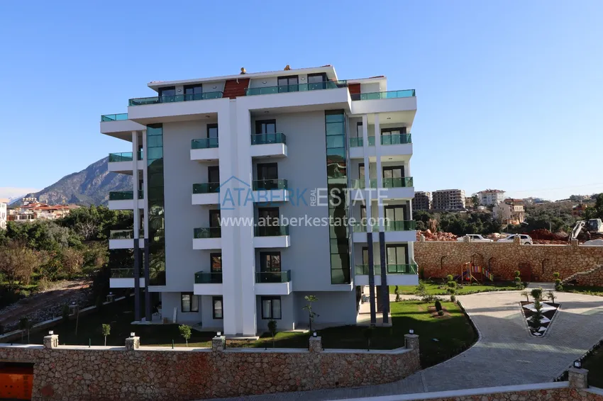 Квартира в Оба с отдельной кухней и видом на горы в комфортабельном комплексе 7 