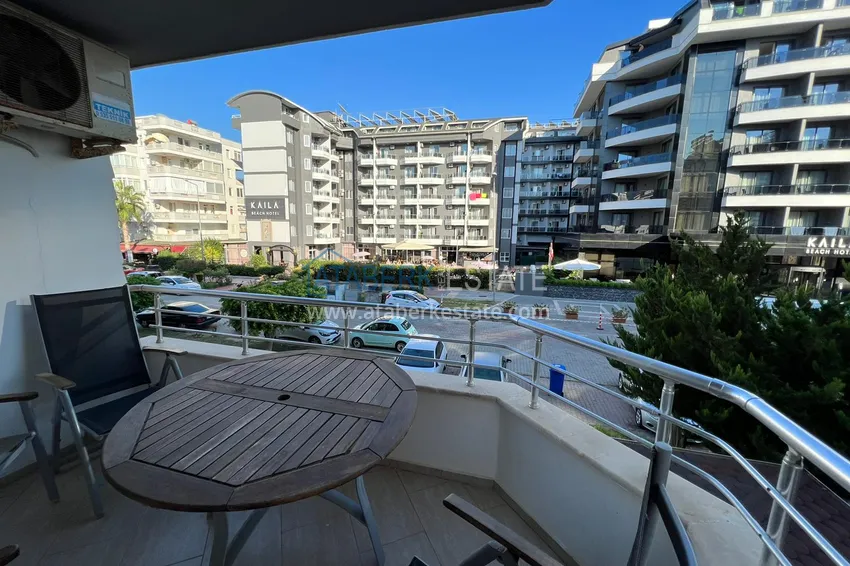 Приобрести Трехкомнатная квартира с видом на море в районе Оба – вторая линия от моря 8 