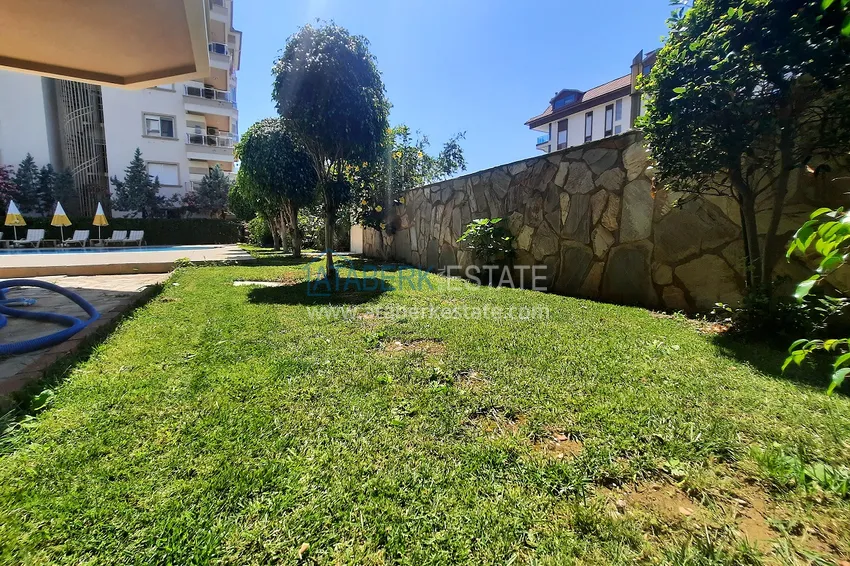 Квартира с мебелью в уютном комплексе на 1 береговой линии в Кестеле 9 