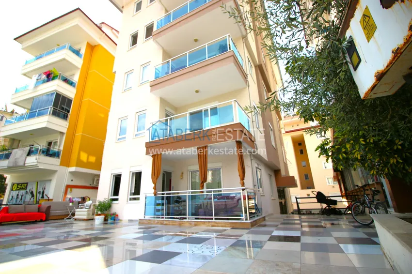 Трехкомнатная квартира с новой мебелью в Джикджилли - район ТЦ Аланиум 2