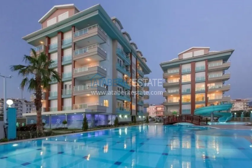 Квартира в Кестеле с мебелью, в комплексе на первой береговой линии 3 