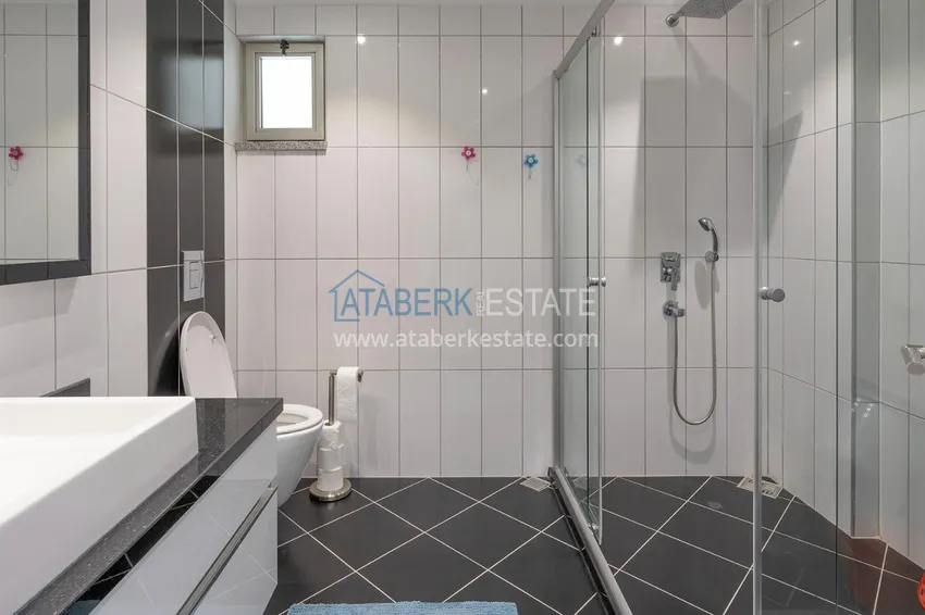 Приобрести Трёхкомнатная квартира с новой мебелью – Алания район Оба 10