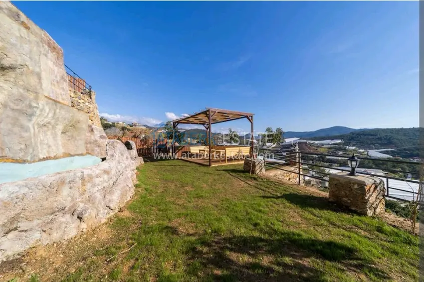 Роскошный двухэтажный особняк у подножья гор – Алания, район Ешильоз 12