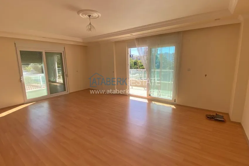 Приобрести Просторная четырехкомнатная городская квартира в Газипаше 11 