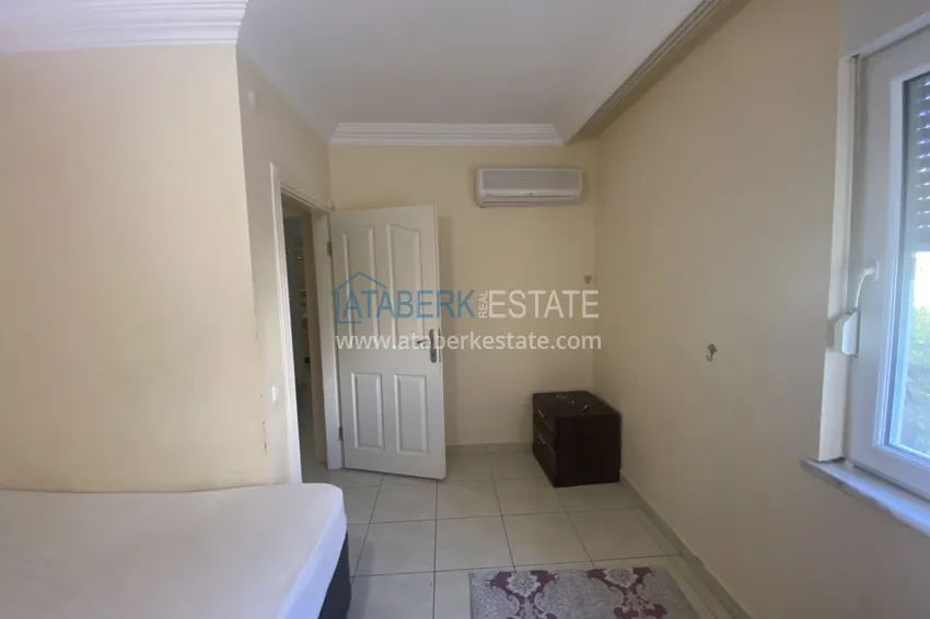 Приобрести Квартира с мебелью, застеклённым балконом и видом на горы, Оба – Алания 12 