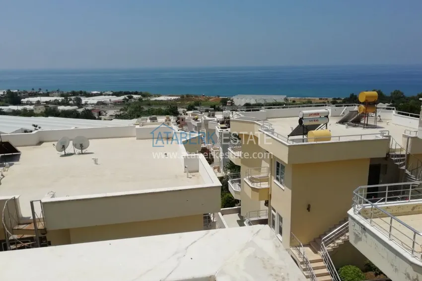 Приобрести Трехкомнатная квартира мебелью в комплексе закрытого типа – Демирташ, Алания 12 