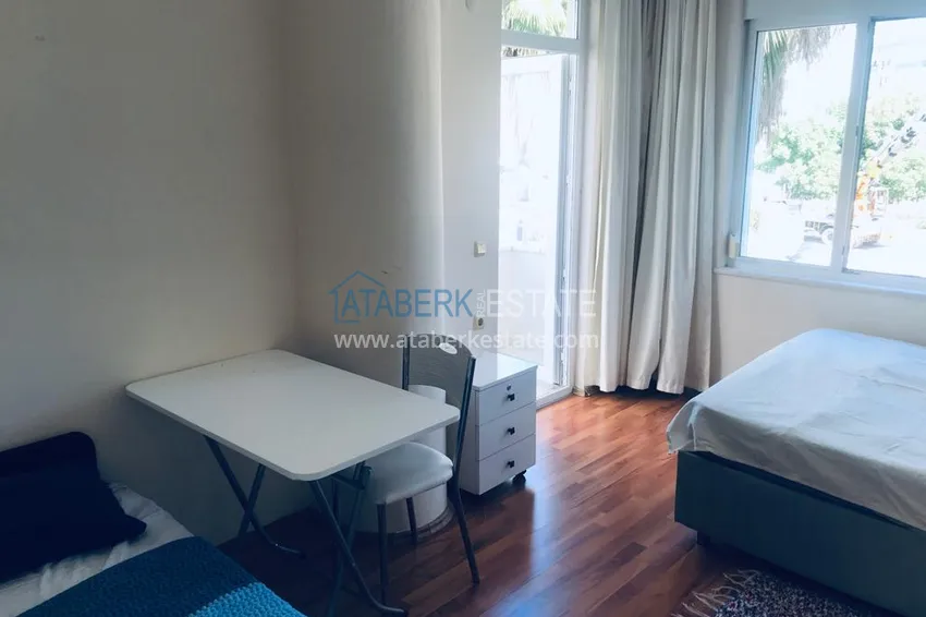 Приобрести Городская двухкомнатная квартира напрямую от собственника с мебелью - центр Алании 12