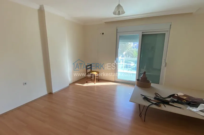 Приобрести Просторная четырехкомнатная городская квартира в Газипаше 13 