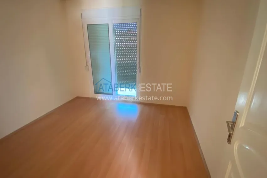 Приобрести Просторная четырехкомнатная городская квартира в Газипаше 15 