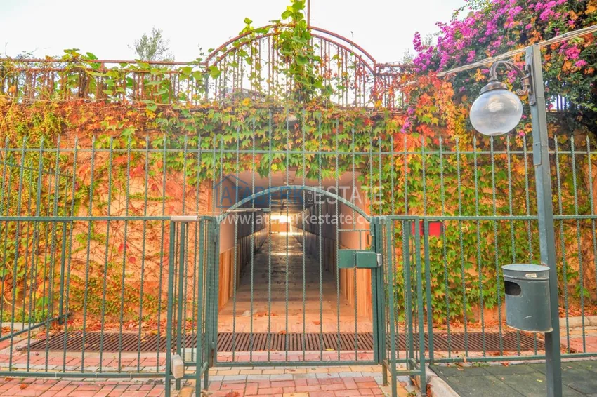 Двухкомнатная квартира на берегу моря с новой мебелью - первая линия Махмутлар 16