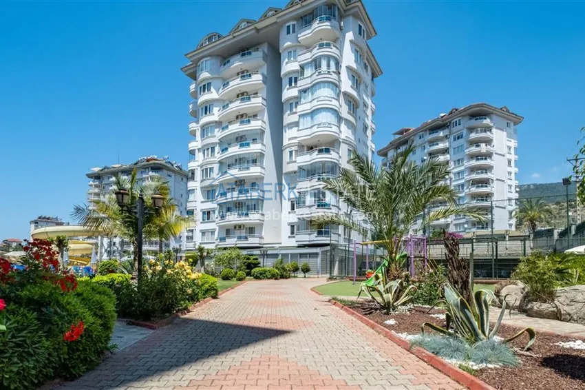 Дуплекс в престижном комплексе с видом на море и горы, Джикджилли – Алания 1 