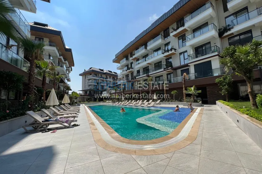 Квартира в Оба с видом на горы в новом комплексе комфорт-класса 1 