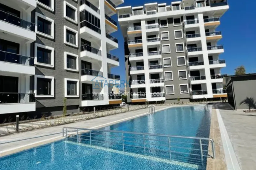 Совершенно новая двухкомнатная квартира с чистовой отделкой – новостройка, Газипаша 1