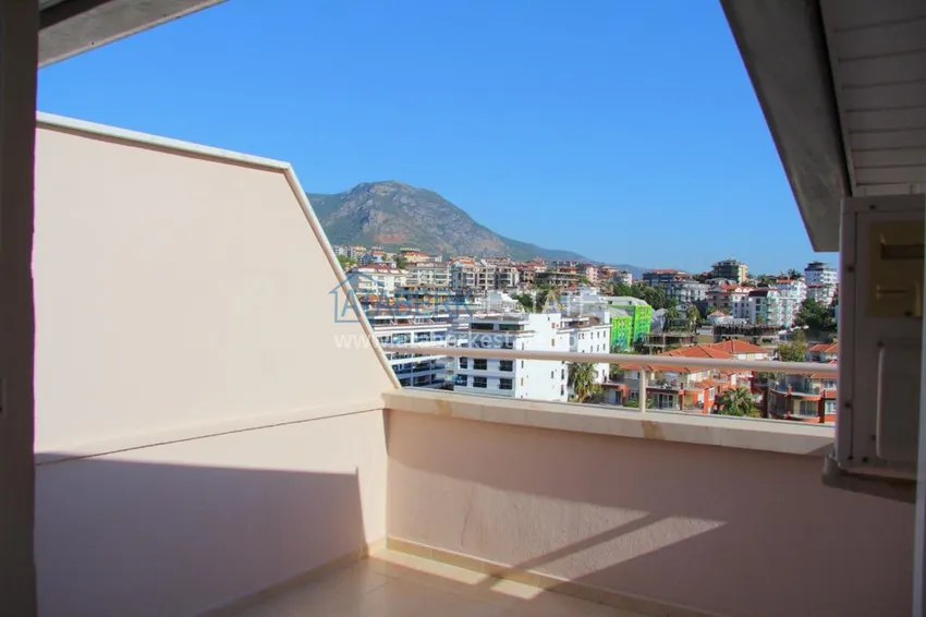 Приобрести Двухэтажная квартира в районе Тосмур с мебелью в комплексе на берегу горной реки  24 