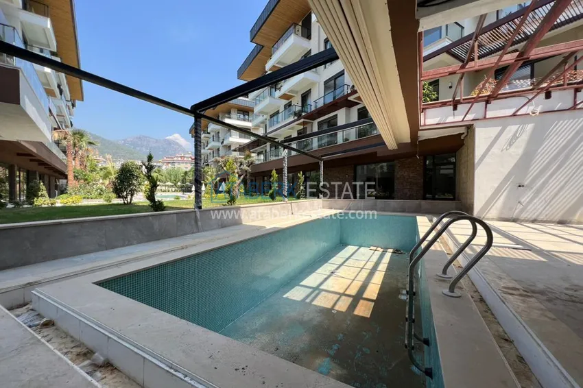 Квартира в Оба с видом на горы в новом комплексе комфорт-класса 2 