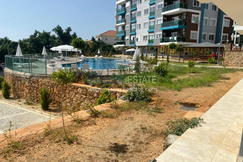 Предложение напрямую от собственника – квартира с выходом в сад полностью готовая к проживанию 4 