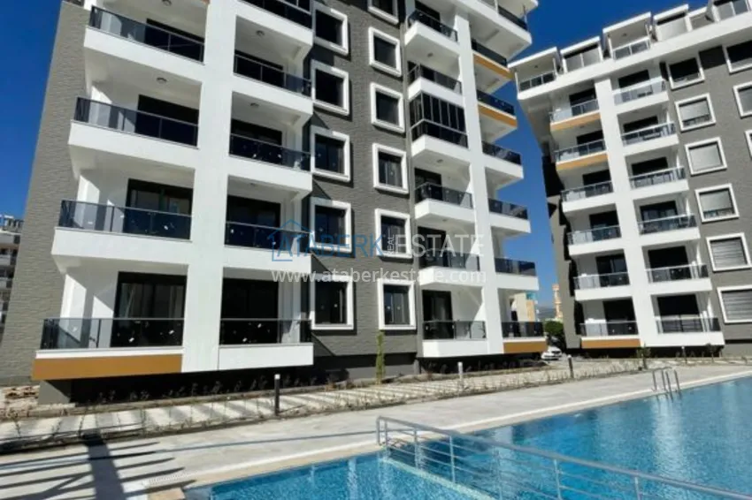 Совершенно новая двухкомнатная квартира с чистовой отделкой – новостройка, Газипаша 3