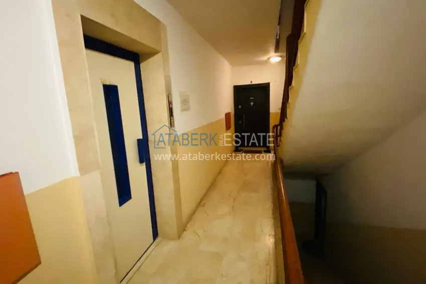 Городская квартира в центре Алании в жилом турецком доме  4 