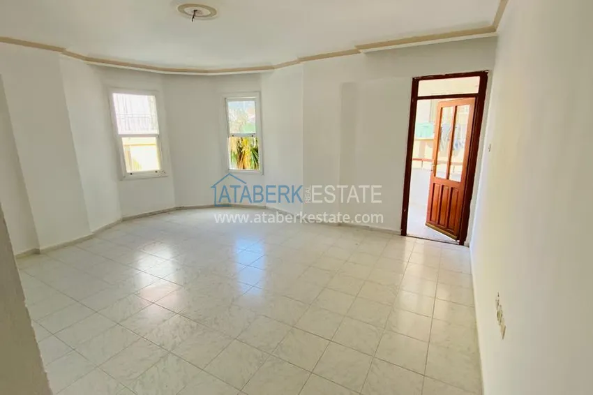 Приобрести Городская квартира в центре Алании в жилом турецком доме  4 