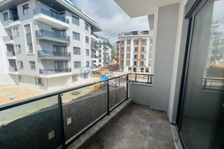 Приобрести Квартира без посредников в Алании, район Оба в новом жилом комплексе 4