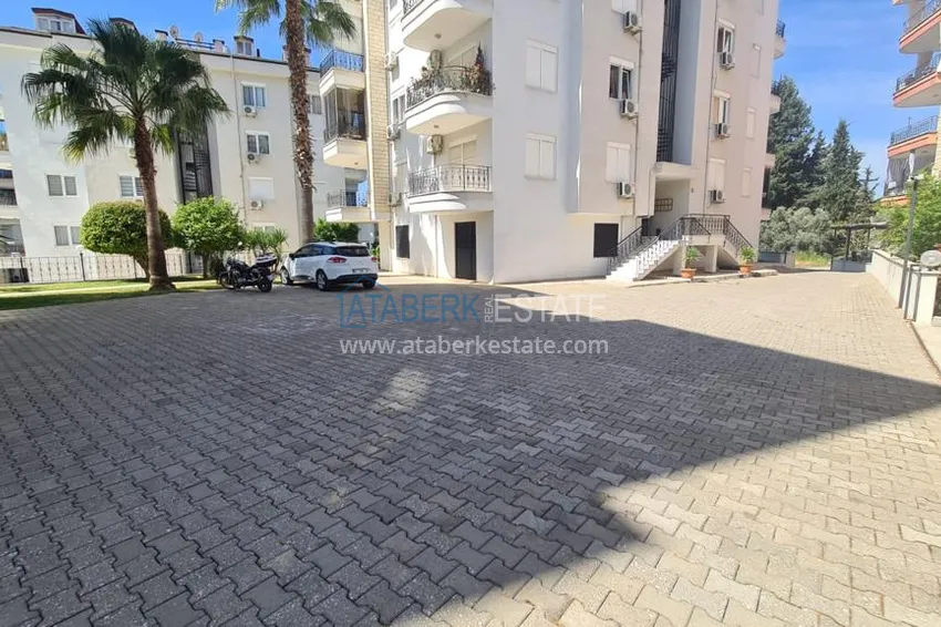 Двухуровневая квартира с мебелью и застекленным балконом в районе Джикджилли 7 