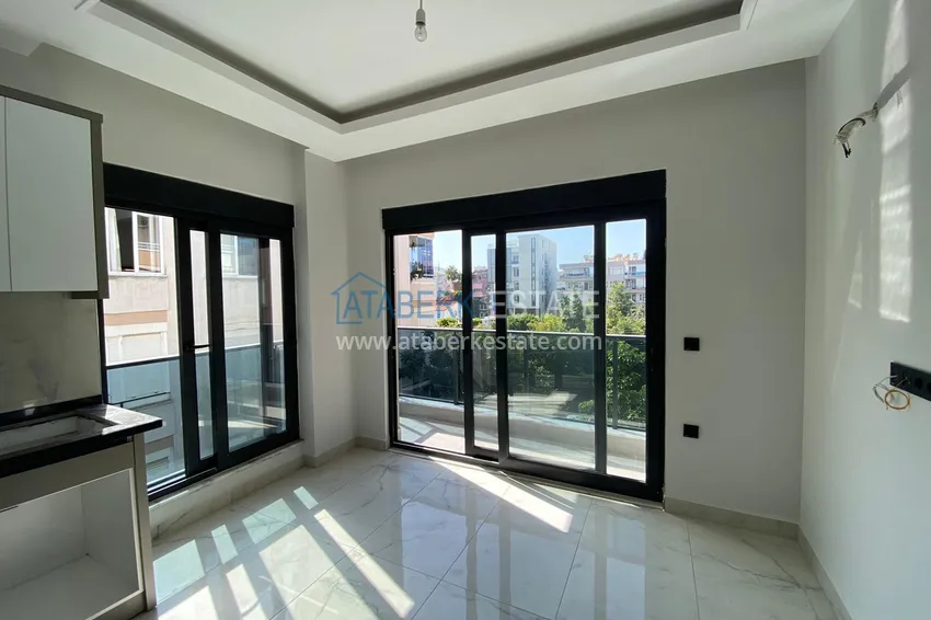 Приобрести Апартаменты 1+1 с чистовой отделкой – новостройка, центр Алании 3