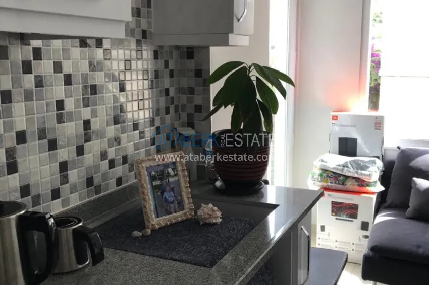 Приобрести Меблированная двухкомнатная квартира в жилом доме без инфраструктуры – Алания, Оба 6 