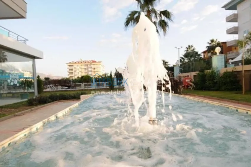 Квартира в Кестеле с мебелью, в комплексе на первой береговой линии 8 