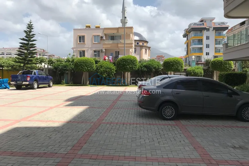 Квартира в Кестеле с мебелью, в комплексе на первой береговой линии 12 