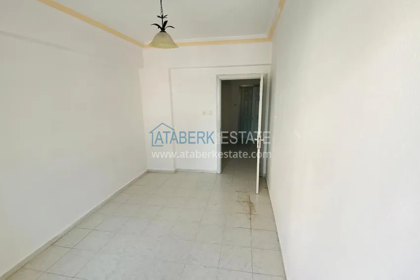 Приобрести Городская квартира в центре Алании в жилом турецком доме  9 