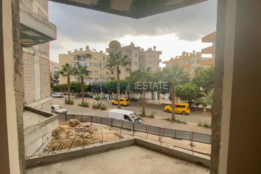 Приобрести Двухкомнатная квартира в районе Оба в комплексе на этапе строительства 4 