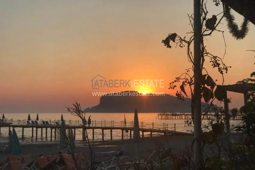 Двухэтажная квартира в районе Тосмур с мебелью в комплексе на берегу горной реки  5 