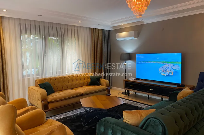 Приобрести Квартира в центре Алании – район пляжа Клеопатра с 3 спальнями и отдельной кухней 3