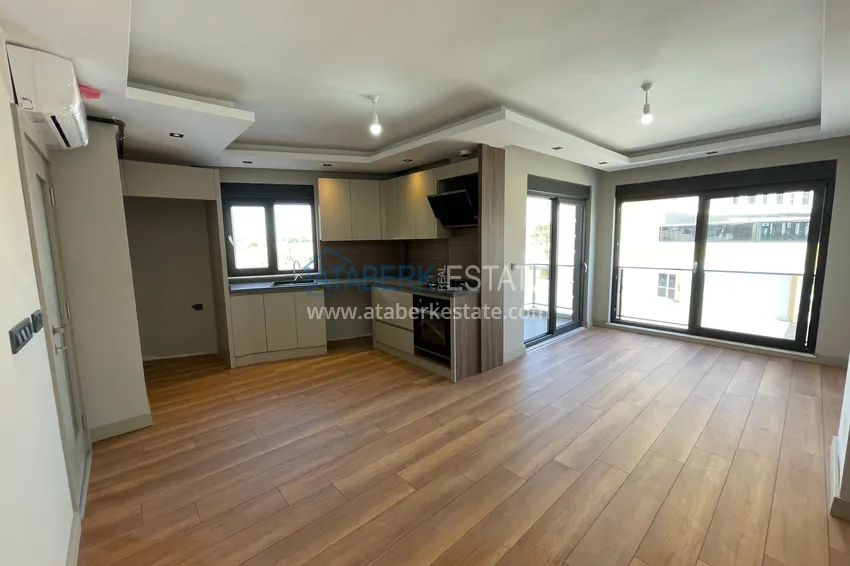 Приобрести Квартиры в Анталии, район Лара в комплексе на заключительном этапе строительства 5 