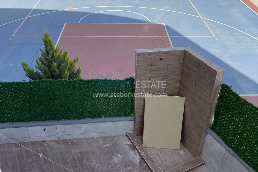 Квартиры в Анталии, район Лара в комплексе на заключительном этапе строительства 7 