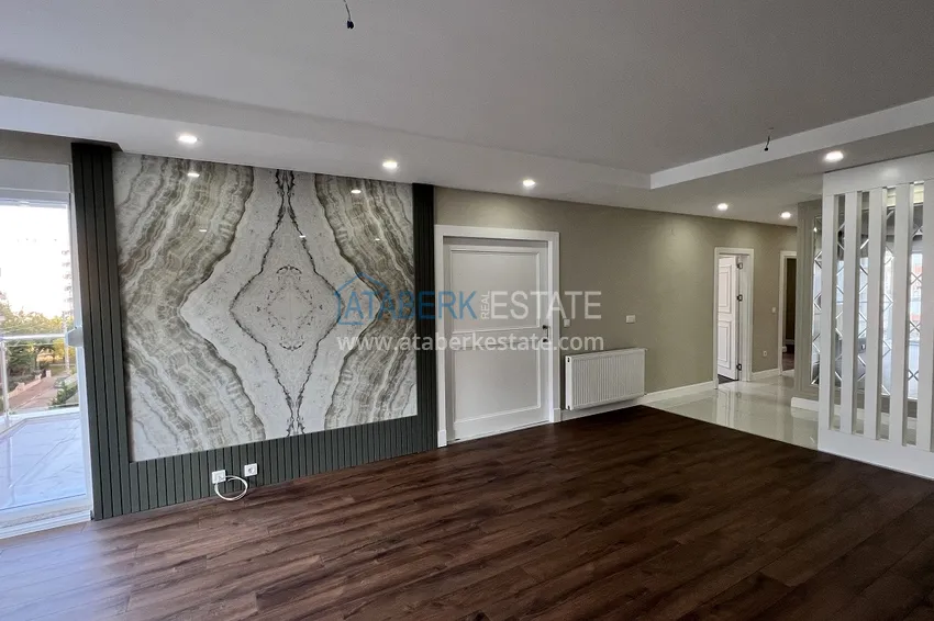 Приобрести Элитная городская квартира с 3 спальнями после капитального ремонта – Анталии, Лара. Подходит для ВНЖ 8 