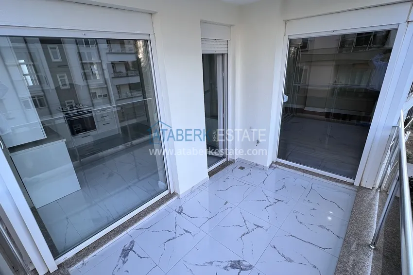 Приобрести Элитная городская квартира с 3 спальнями после капитального ремонта – Анталии, Лара. Подходит для ВНЖ 14 