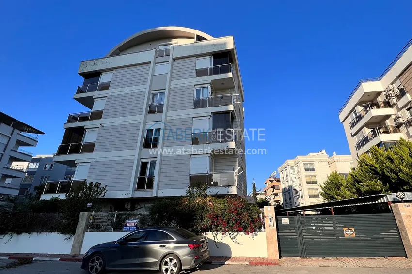 Элитная городская квартира с 3 спальнями после капитального ремонта – Анталии, Лара. Подходит для ВНЖ 1 