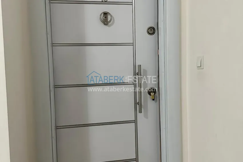 Приобрести Квартира 1+1 в центре Алании с видом на исторический замок в небольшом жилом комплексе 1 